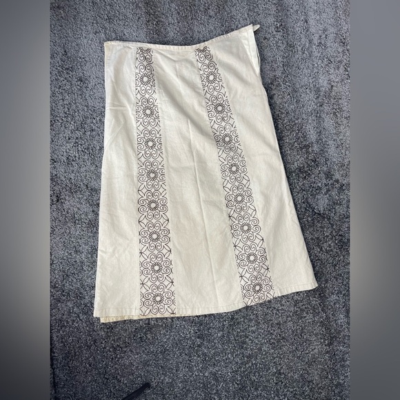 Tweeds linen rayon blend embroidered lined tan skirt women’s size 6 - Picture 8 of 15